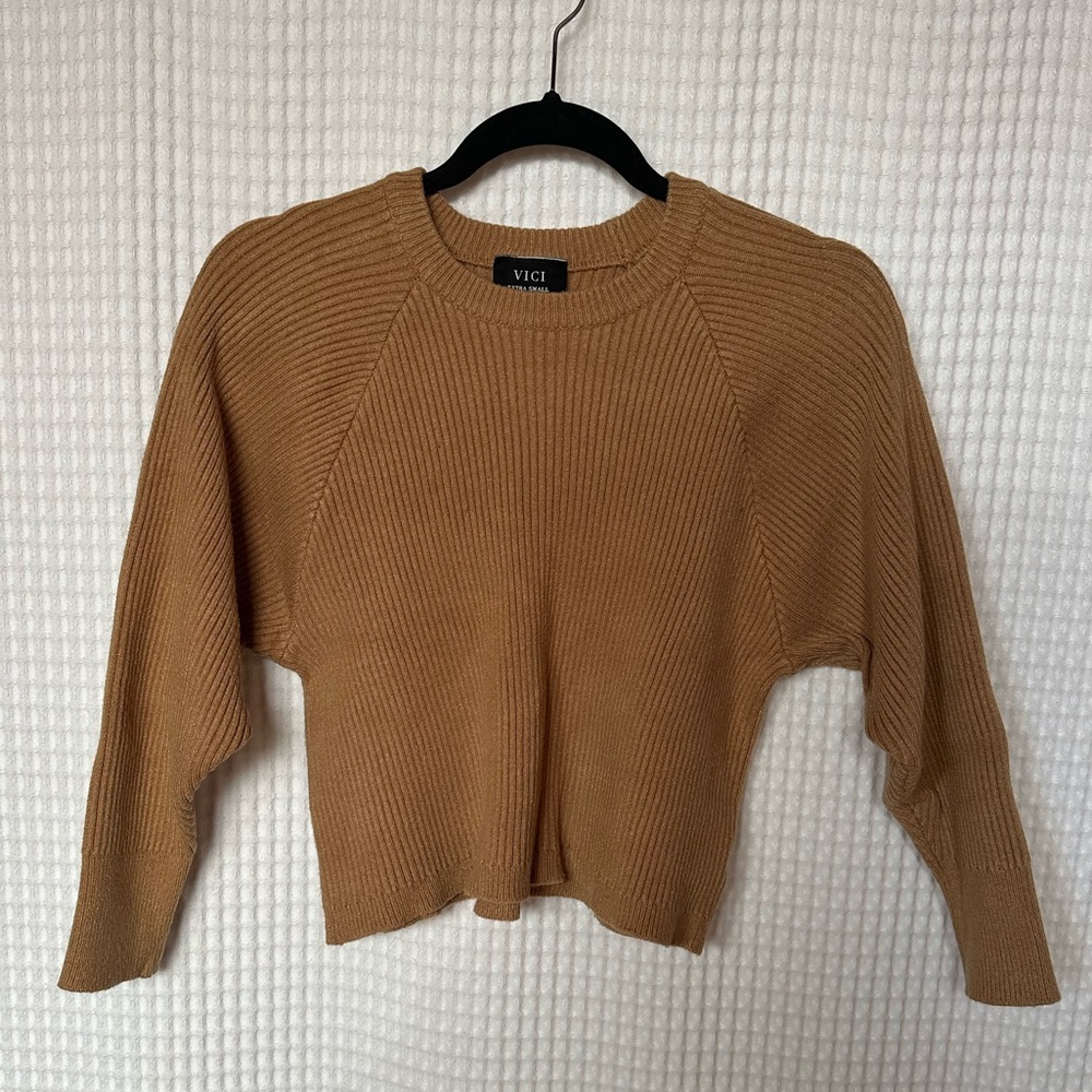 Vici extra small light brown sweater